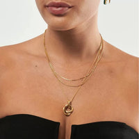 16K Gold Knotted Circle Pendant Necklace