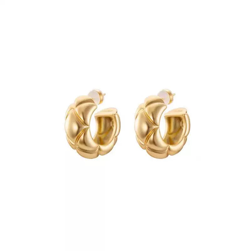 Luxury Quilted Stud Earrings - 24K Gold Plated
