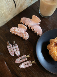 PINKBERRY CLAW CLIP