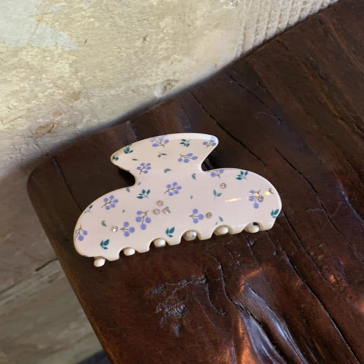 Cherry Claw Clip